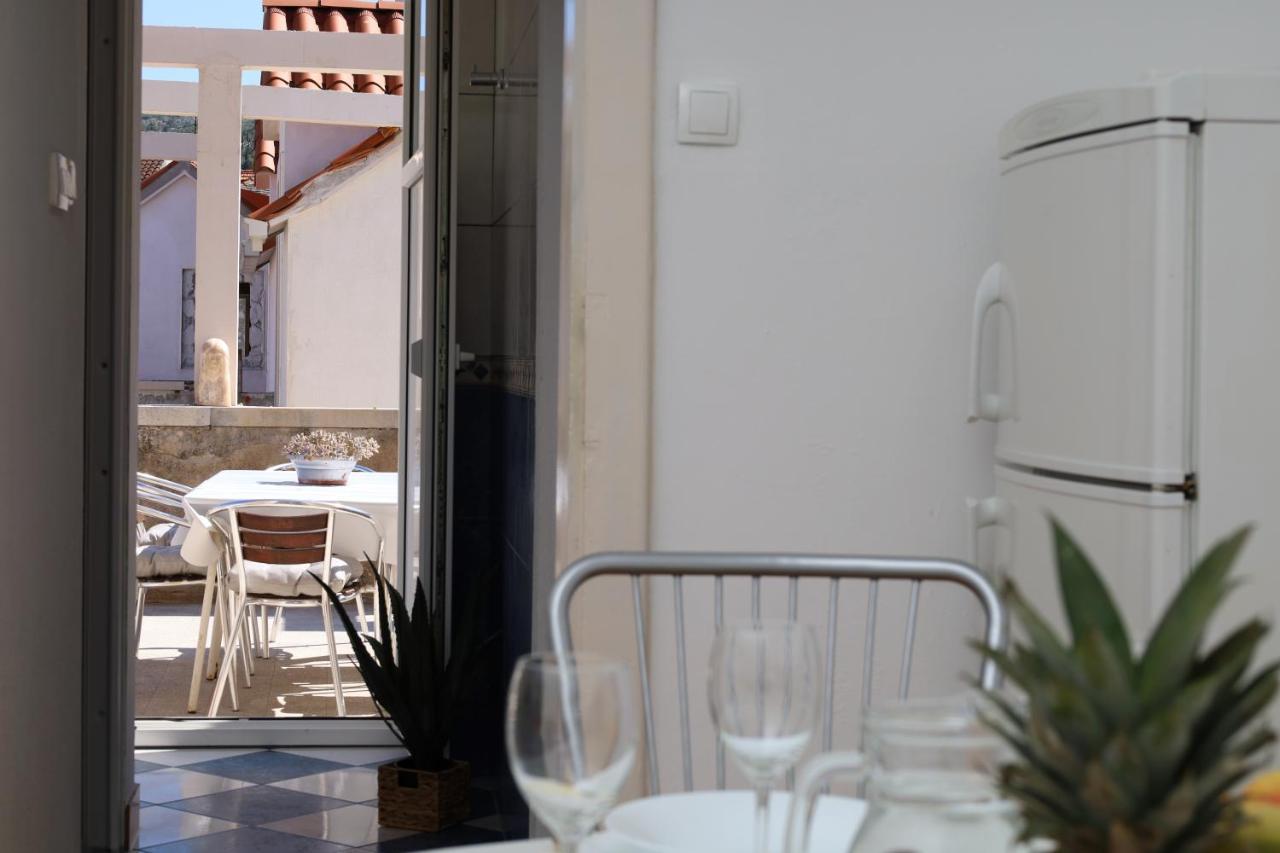 Apartman Dajana Supetar Buitenkant foto