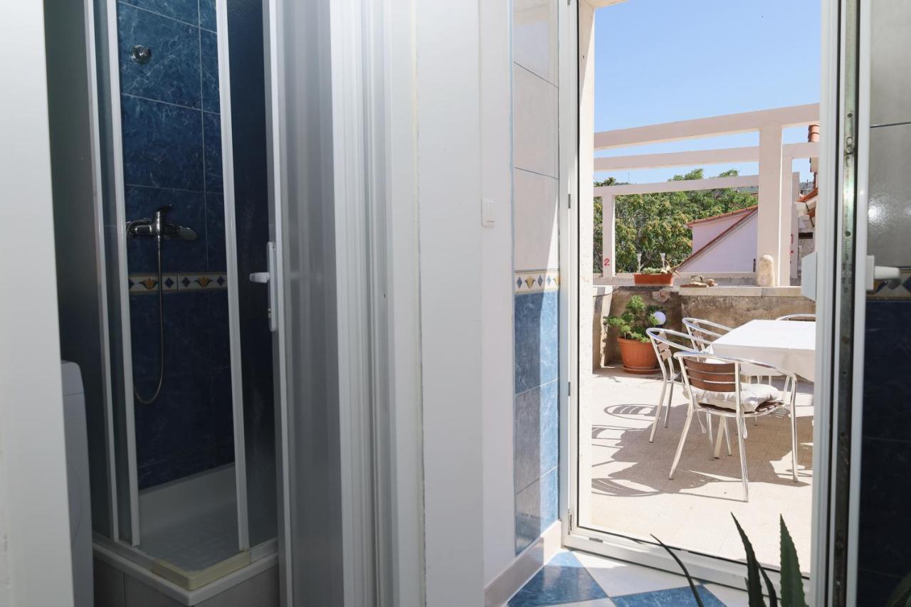 Apartman Dajana Supetar Buitenkant foto